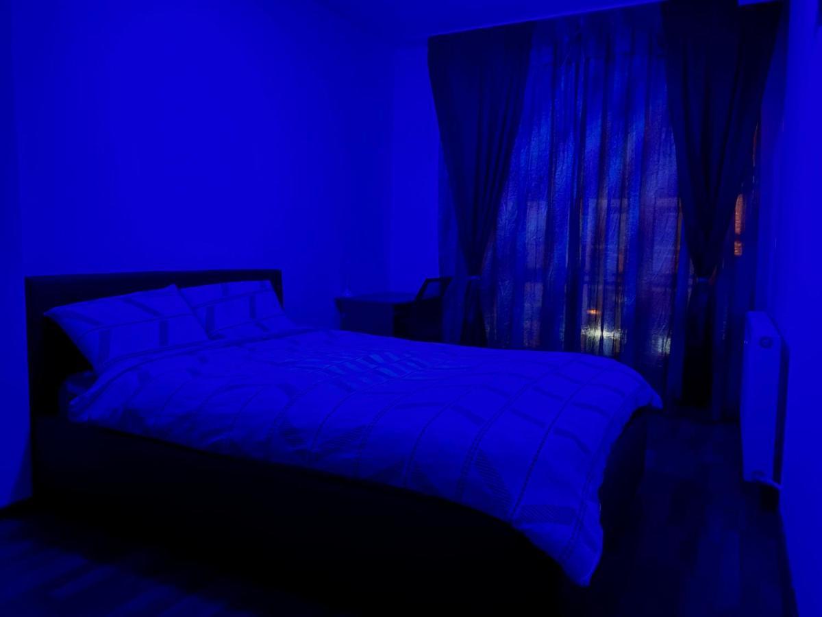 Cozy Apartment 2 Bedroom Private Parking คลูจ-นาโปกา ภายนอก รูปภาพ